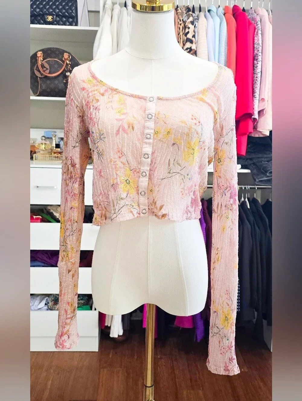 Free People- We The Free Pink Floral Ribbed Button-Front Crop Top Large Petite